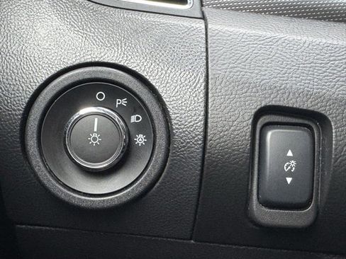 Used 2012 Ford Taurus SEL image 34