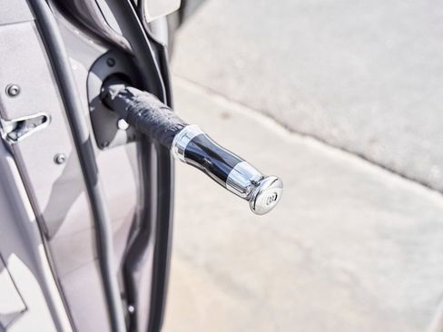 Used 2025 Rolls-Royce Phantom Sedan image 30