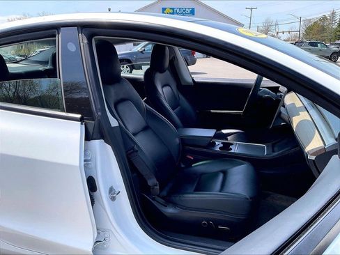 Used 2021 Tesla Model 3 Standard Range Plus RWD image 11