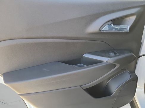 New 2026 Chevrolet Trax RS image 18