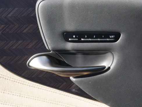 Used 2021 Lexus LS 500 image 24