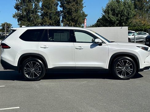 Used 2026 Toyota Grand Highlander AWD Hybrid image 3