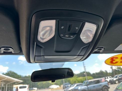 Used 2023 RAM 1500 Big Horn AWD/4WD image 32