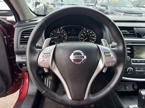 Used 2016 Nissan Altima 2.5 SR w/ Interior Lighting Package FWD image 23
