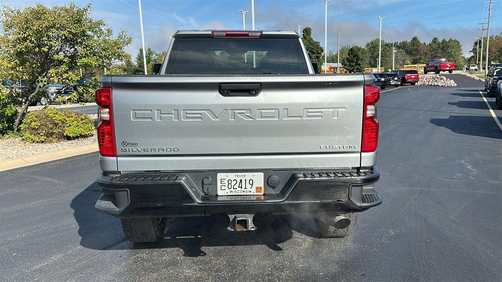 Used 2025 Chevrolet Silverado 2500 Custom AWD/4WD image 7