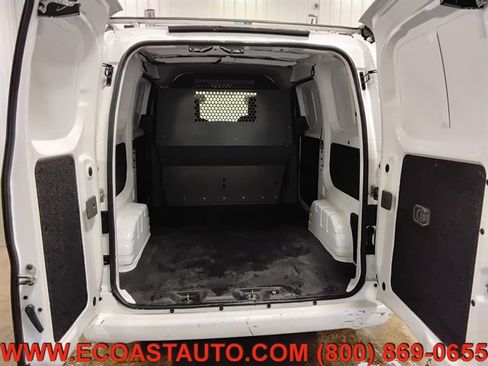 Used 2020 Nissan NV200 SV image 16