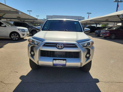 Used 2022 Toyota 4Runner SR5 image 6
