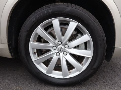 Used 2016 Volvo XC90 T6 Momentum w/ Momentum Plus Package AWD/4WD image 47