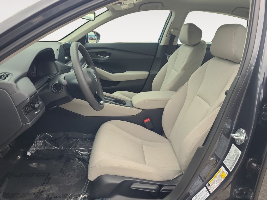 Used 2026 Honda Accord LX image 9