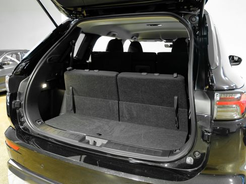 Used 2025 Mitsubishi Outlander ES FWD image 55