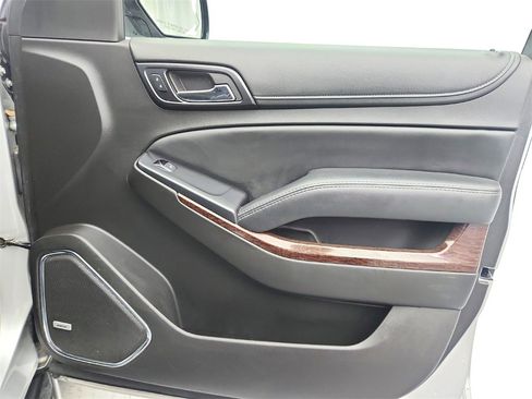 Used 2017 GMC Yukon XL SLT image 26