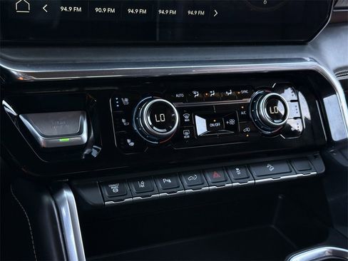 Used 2024 GMC Sierra 2500 Denali Ultimate w/ Max Trailering Package image 20