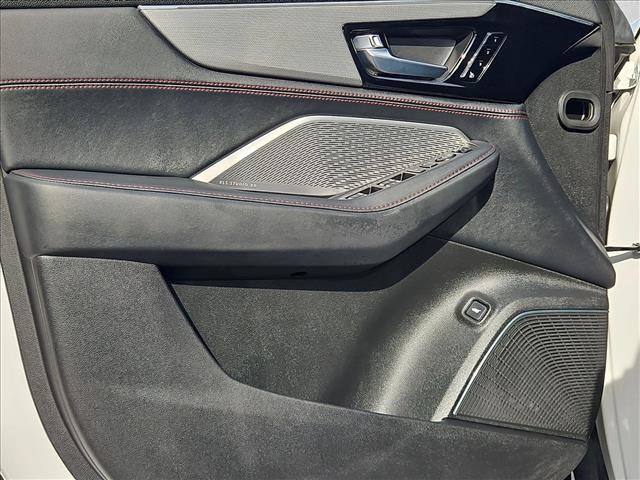 Used 2022 Acura MDX A-Spec AWD/4WD image 11