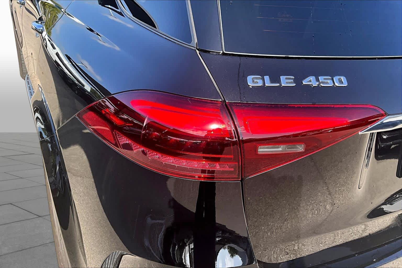 Used 2024 Mercedes-Benz GLE 450 4MATIC image 29