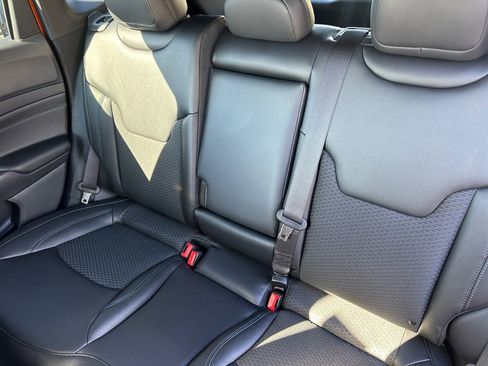 New 2026 Jeep Compass Latitude image 13