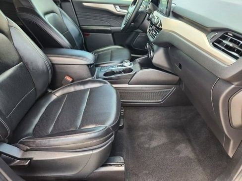 Used 2022 Ford Escape SEL FWD image 13