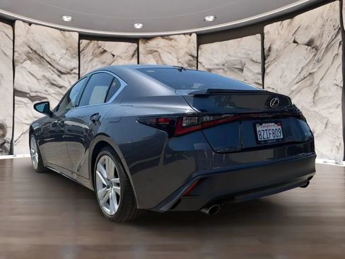 Used 2022 Lexus IS 300 RWD image 8