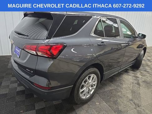 Used 2022 Chevrolet Equinox LT AWD/4WD image 10
