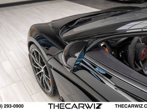 Used 2020 McLaren 600LT Spider RWD image 14