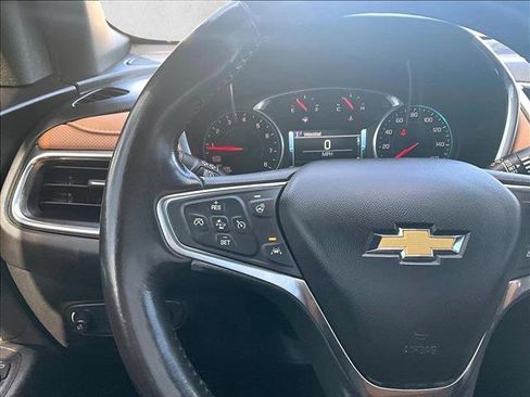 Used 2018 Chevrolet Equinox Premier AWD/4WD image 18