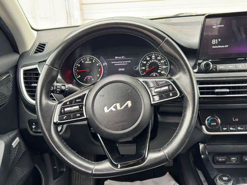 Used 2022 Kia Seltos SX w/ Sunroof Package AWD/4WD image 14
