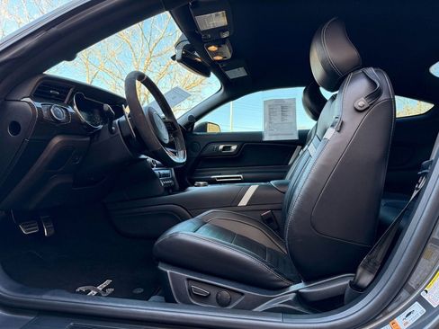 Used 2021 Ford Mustang Shelby GT500 w/ Technology Package image 20