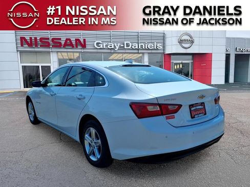Used 2024 Chevrolet Malibu LT FWD image 5