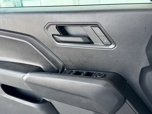 Used 2025 Chevrolet Colorado Trail Boss AWD/4WD image 35