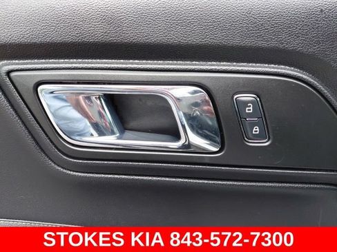 Used 2017 Ford Mustang GT Premium RWD image 20