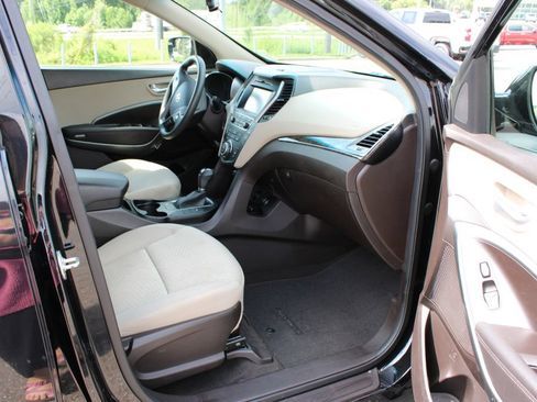 Used 2018 Hyundai Santa Fe Sport w/ 2.4L Value Package 02 FWD image 6