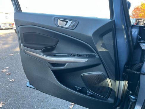Used 2021 Ford EcoSport SE image 20