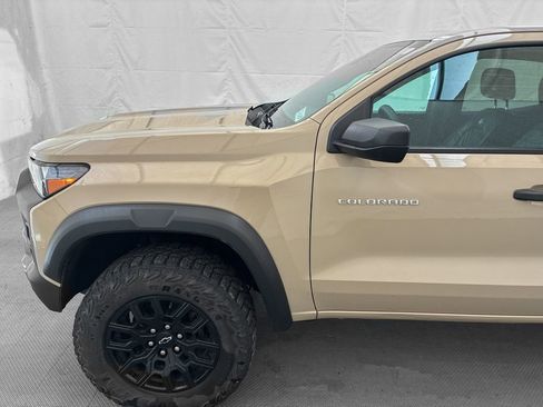 Used 2023 Chevrolet Colorado Trail Boss w/ Advanced Trailering Package AWD/4WD image 3