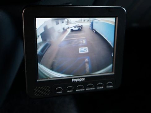 Used 2016 Ford F650 2WD Regular Cab Super Duty image 31