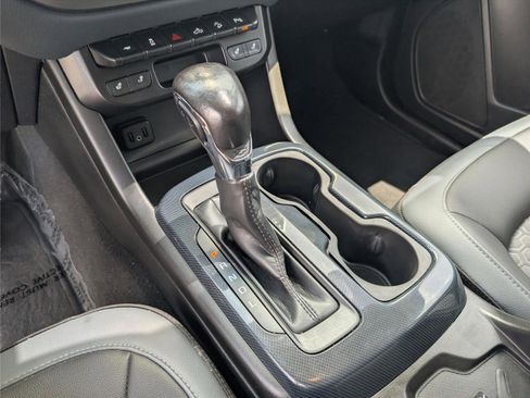 Used 2022 Chevrolet Colorado Z71 RWD image 18