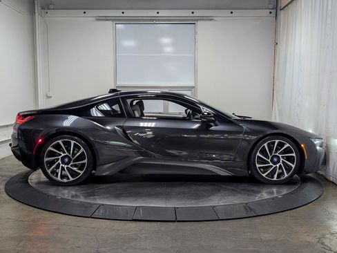 Used 2015 BMW i8 AWD/4WD image 10