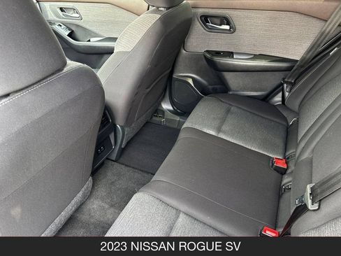 Used 2023 Nissan Rogue SV FWD image 14