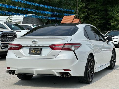 Used 2019 Toyota Camry XSE FWD image 7