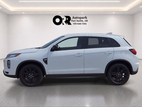 Used 2026 Mitsubishi Outlander Sport AWD image 3