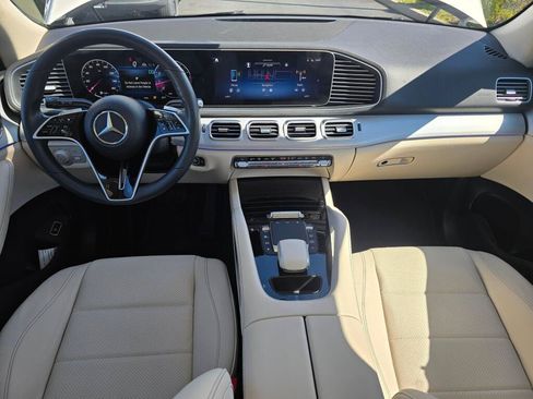 Used 2024 Mercedes-Benz GLE 350 4MATIC w/ Driver Assistance Package image 17