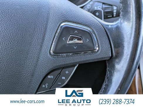 Used 2016 Lincoln MKX Select w/ Select Plus Package image 24