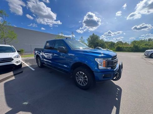 Used 2018 Ford F150 XLT w/ Equipment Group 302A Luxury AWD/4WD image 3