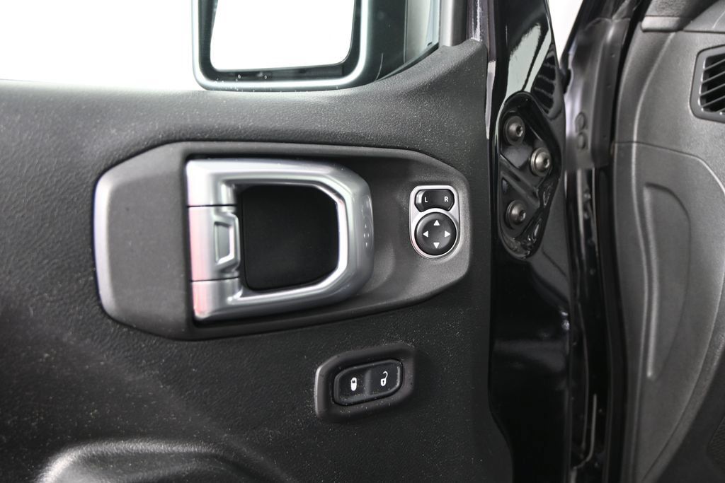 Used 2020 Jeep Wrangler Sport AWD/4WD image 18
