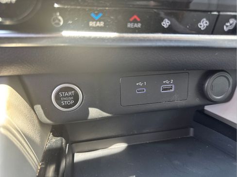 Used 2022 Nissan Rogue SL w/ SL Premium Package FWD image 26