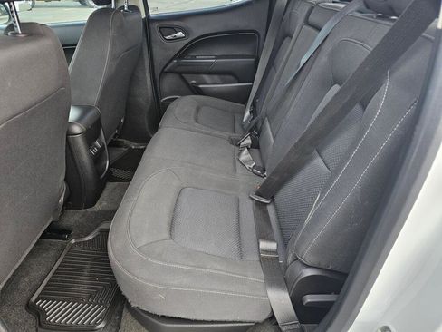 Used 2017 Chevrolet Colorado LT w/ LT Convenience Package AWD/4WD image 18
