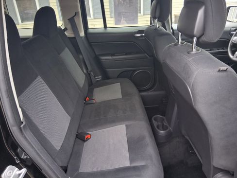 Used 2015 Jeep Patriot Sport w/ Power Value Group FWD image 20