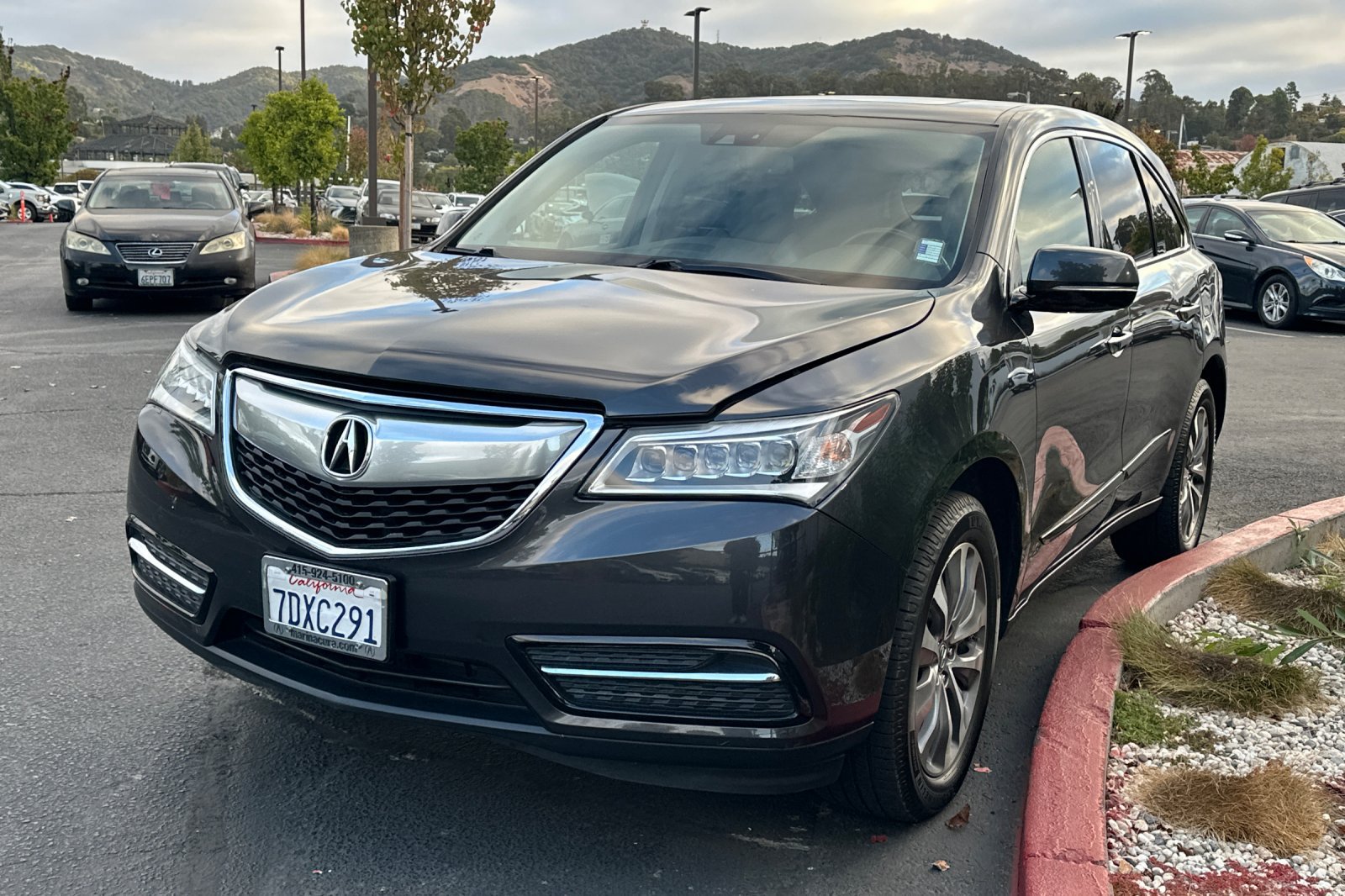 Used 2014 Acura MDX w/ Technology Package AWD/4WD image 1