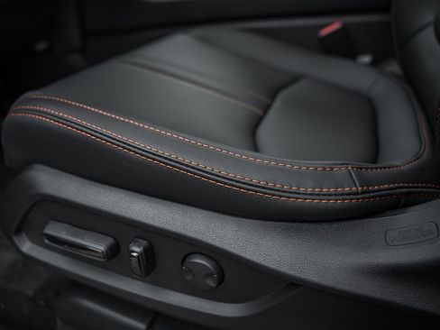 New 2025 Honda Pilot TrailSport image 40