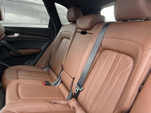 Used 2018 Audi Q5 2.0T Premium Plus w/ Premium Plus Package image 33