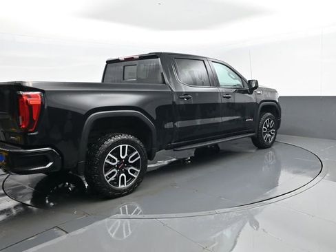 Used 2025 GMC Sierra 1500 AT4 w/ AT4 Preferred Package AWD/4WD image 26