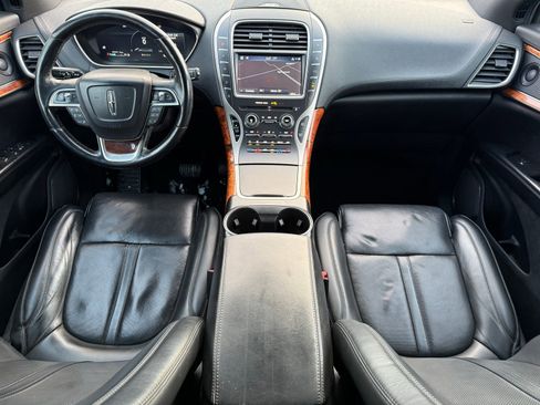 Used 2020 Lincoln Nautilus Reserve w/ Equipment Group 201A image 18